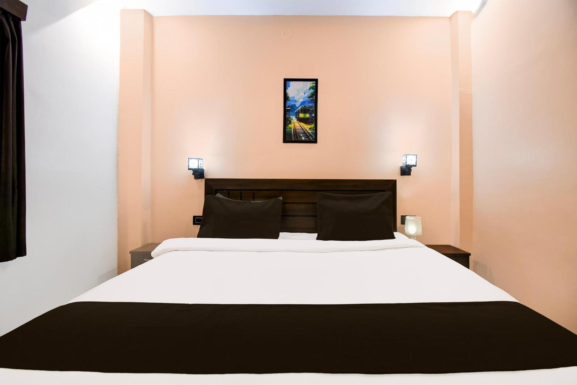 Hotel O M H Club And Resorts رانشي المظهر الخارجي الصورة