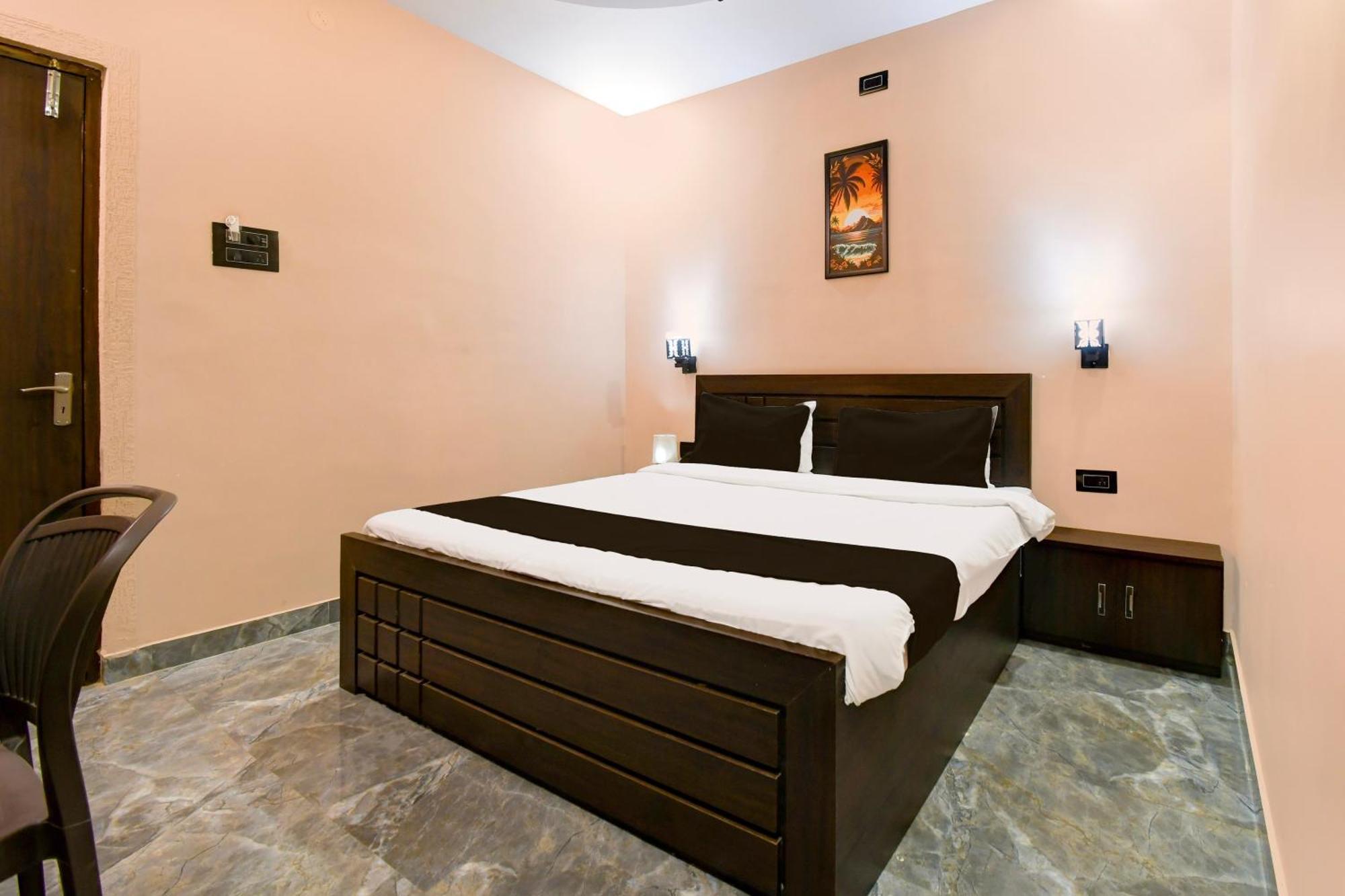 Hotel O M H Club And Resorts رانشي المظهر الخارجي الصورة